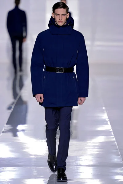 Look 36
